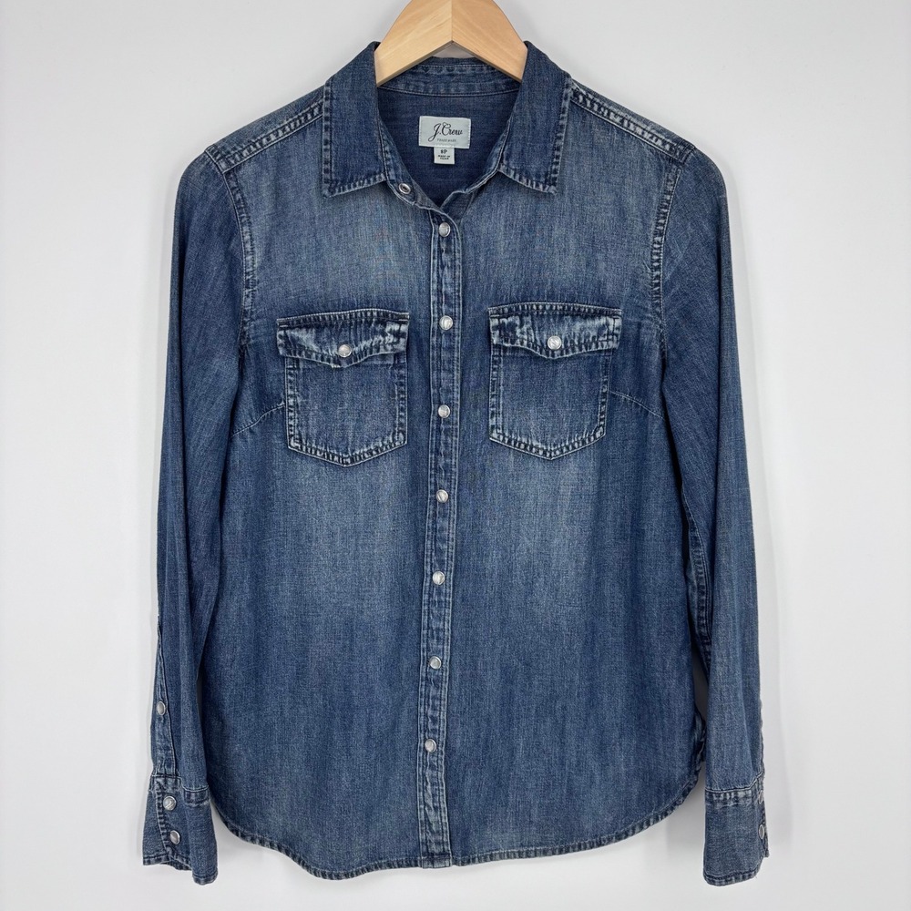 J Crew Denim Chambray Pearl Snap Shirt Womens 8P Blue Western Snap Pocket - Picture 1 of 9